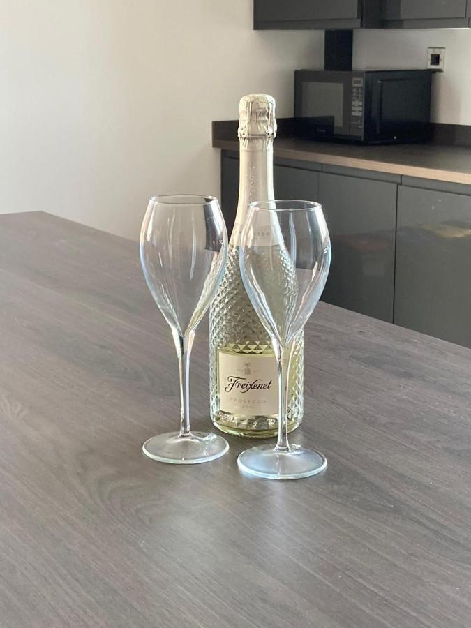 Spacious Newly Built Apartment Rhos On Sea, Colwyn Bay Exteriör bild
