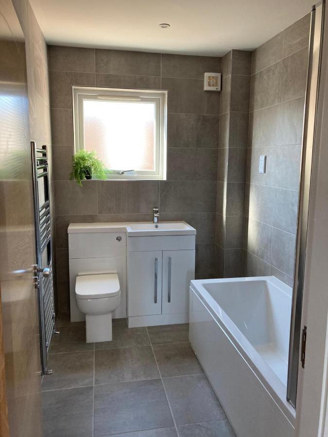 Spacious Newly Built Apartment Rhos On Sea, Colwyn Bay Exteriör bild