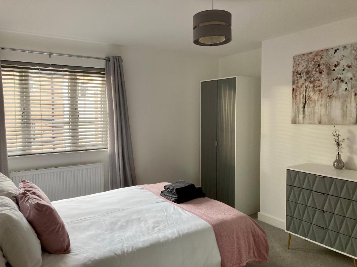 Spacious Newly Built Apartment Rhos On Sea, Colwyn Bay Exteriör bild