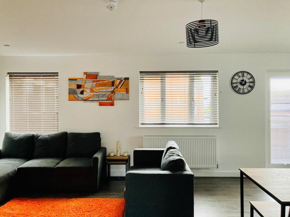 Spacious Newly Built Apartment Rhos On Sea, Colwyn Bay Exteriör bild